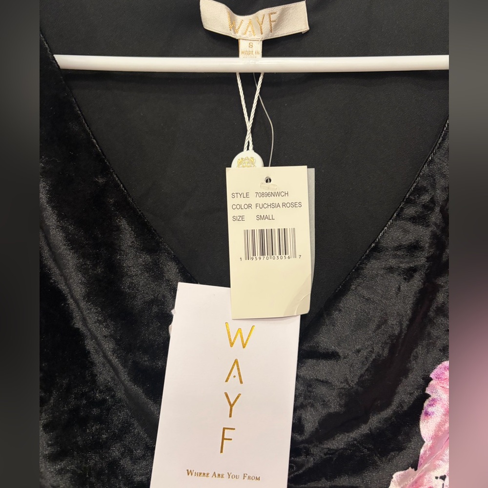 Wayf Black and Pink Floral Top - Picture 2 of 3
